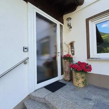 Διαμέρισμα Haus Mangeng